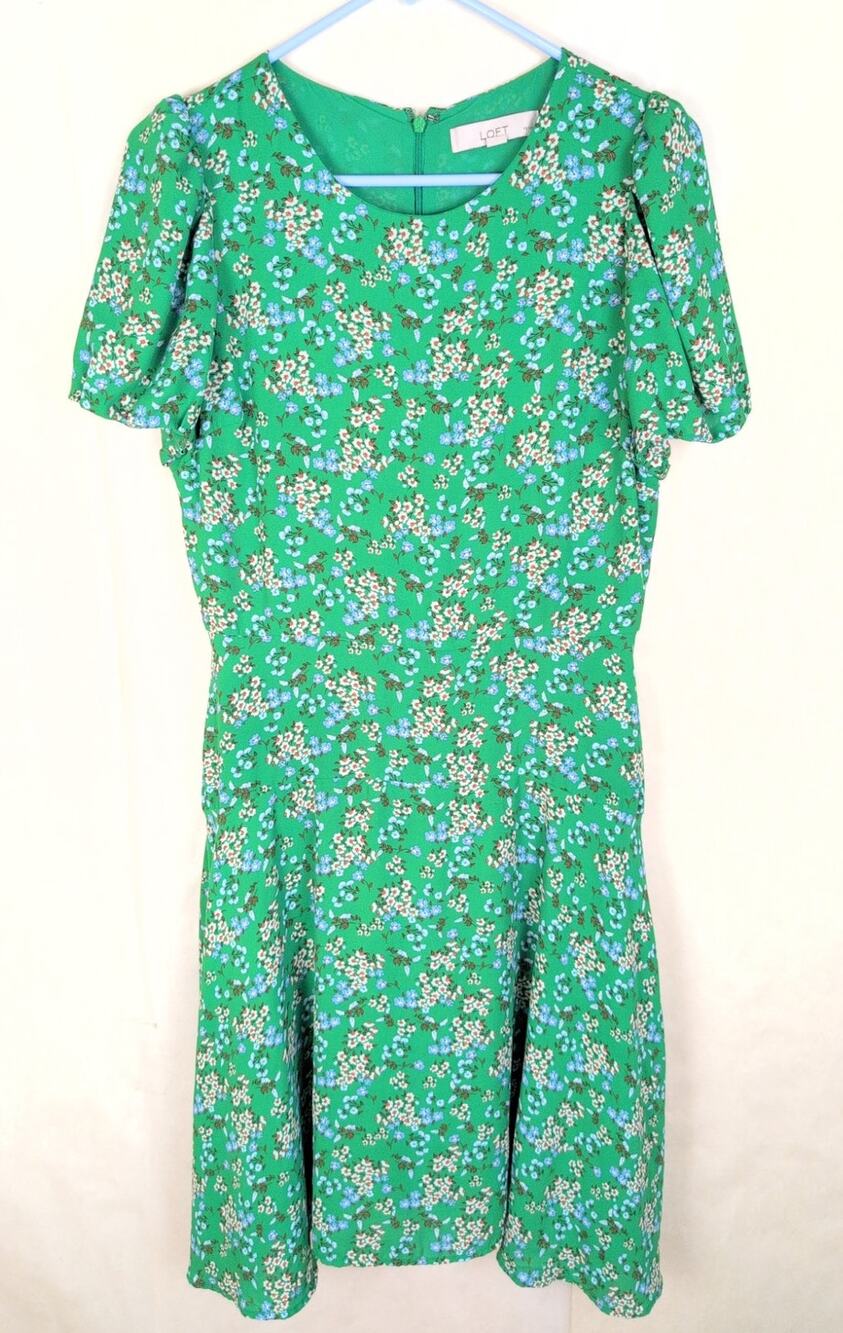 Loft green ditzy floral dress Size 10 petite Cottagecore Dainty Retro Boho